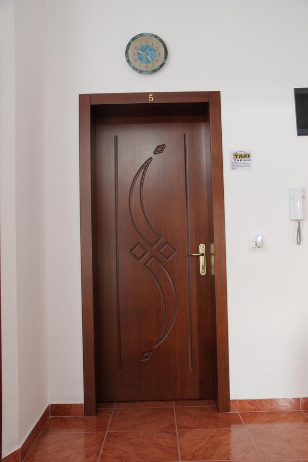 Hotel Italia تيرانا المظهر الخارجي الصورة